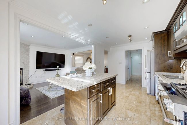 102 Stather Cres, House other with 4 bedrooms, 4 bathrooms and 4 parking in Markham ON | Image 16