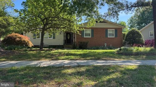 1130 Neal Dr, ALEXANDRIA, VA, 22308-1935 | Card Image