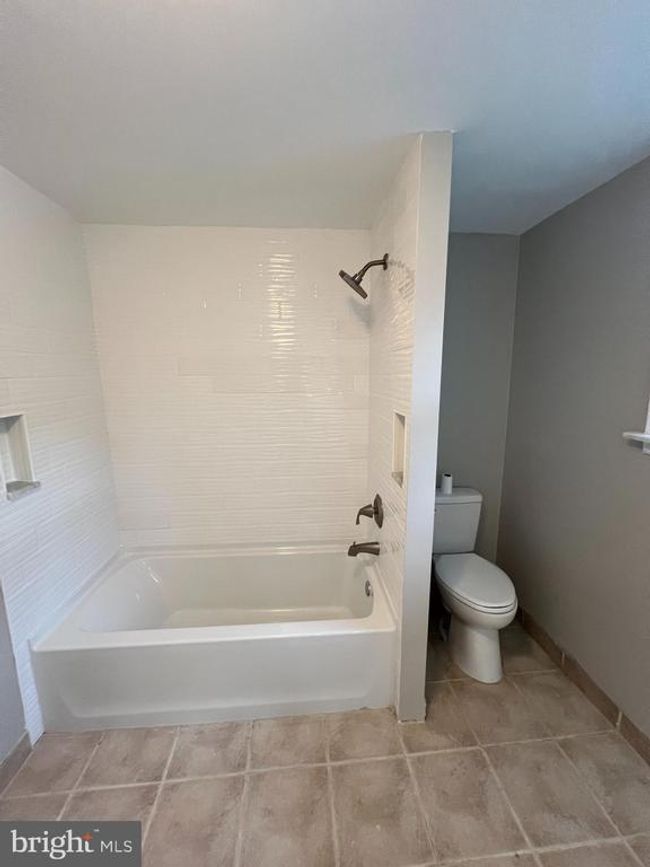 41 N Clinton Ave, House other with 3 bedrooms, 1 bathrooms and null parking in MAPLE SHADE NJ | Image 12
