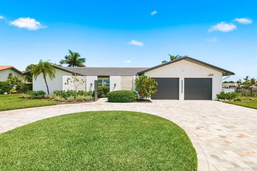 2000 Kansas Ave Ne, SAINT PETERSBURG, FL, 33703-3432 | Card Image