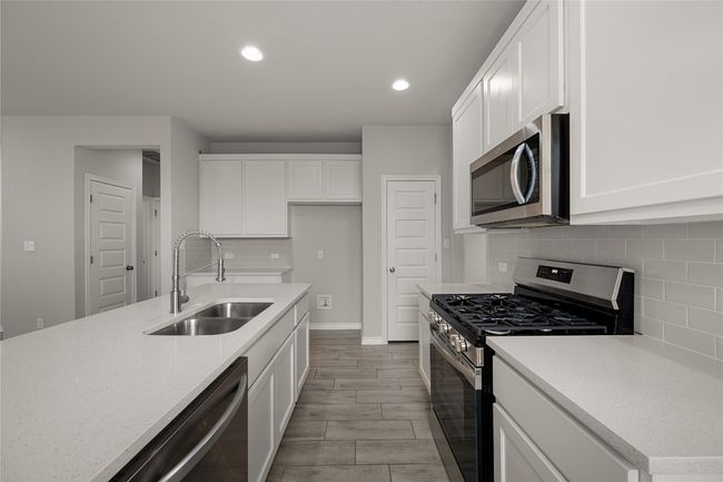 521 Rearing Mare Pass, House other with 4 bedrooms, 2 bathrooms and 4 parking in Georgetown TX | Image 10