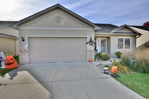 2704 Kitty Hawk Circle, Midland, MI, 48642 | Card Image