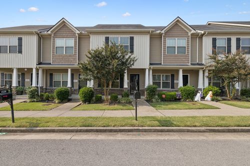 1526 Sprucedale Dr, Antioch, TN, 37013-2483 | Card Image