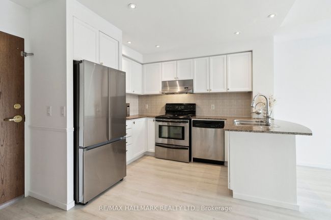 713 - 2 Maison Parc Crt, Condo with 1 bedrooms, 1 bathrooms and 1 parking in Thornhill ON | Image 12