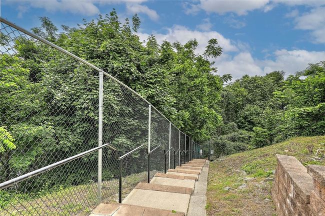 Steps to bike path | Image 28