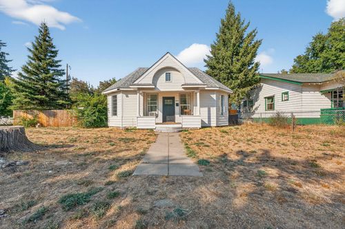 1421 E Carlisle Ave, Spokane, WA, 99207-5002 | Card Image