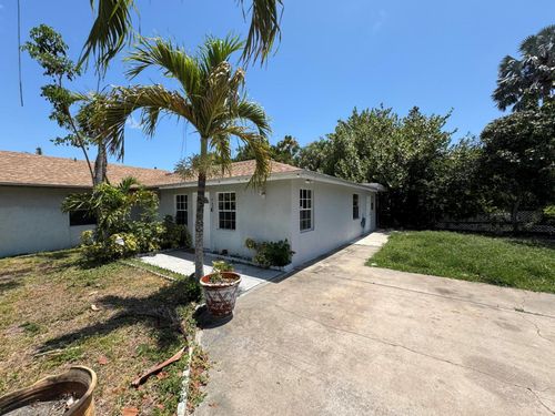 4603 Lexington Ave, Lake Worth, FL, 33463-2266 | Card Image