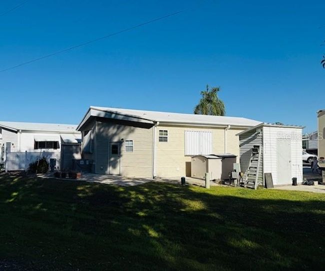 20188 Orange Tree Ln, House other with 2 bedrooms, 2 bathrooms and null parking in ESTERO FL | Image 6