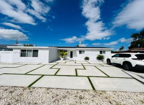 10521 Caribbean Blvd, Cutler Bay, FL, 33189-1358 | Card Image