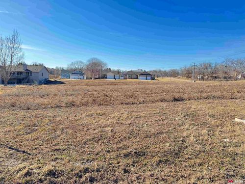 335 Cottonwood St, Bennet, NE, 68317-2024 | Card Image