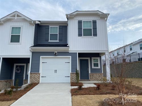 6110 Starview Ter, Charlotte, NC, 28216-0389 | Card Image
