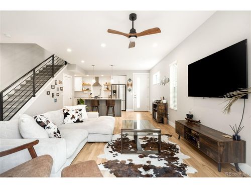 1525 Tennyson St, Denver, CO, 80204-1229 | Card Image