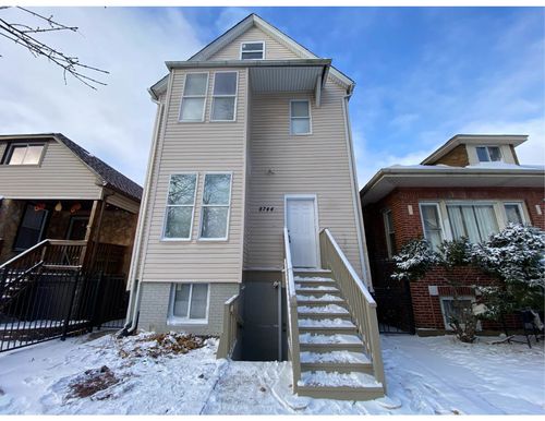 8744 S Saginaw Ave, CHICAGO, IL, 60617-2465 | Card Image