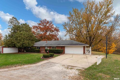 4 Maple Ct, Colona, IL, 61241-9019 | Card Image
