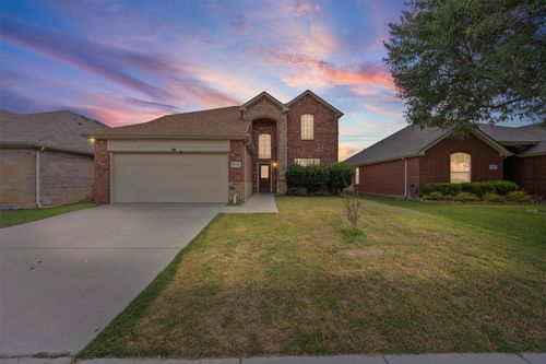 5712 Mountain Stream Trl, Fort Worth, TX, 76244-5165 | Card Image