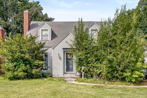 521 E Woodside St, South Bend, IN, 46614-1215 | Card Image