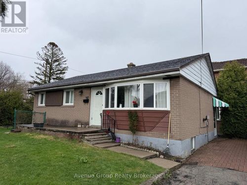 lower-21 Bellbrook Rd, Scarborough, ON, M1S1K1 | Card Image