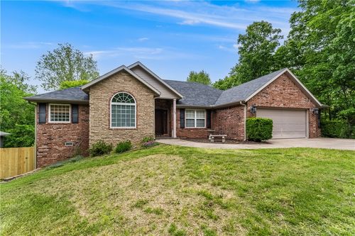 32 Latshaw Dr, Bella Vista, AR, 72714-6309 | Card Image