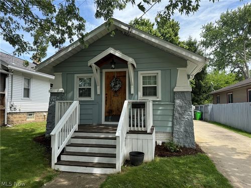 225 29th St Nw, Barberton, OH, 44203-6803 | Card Image