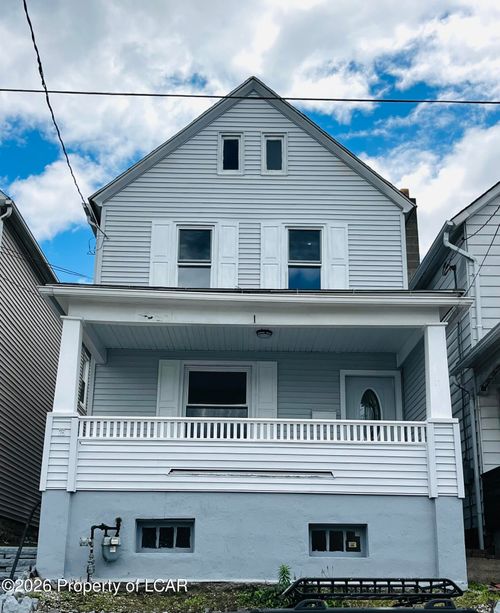 75 Lee Park Ave, Hanover Township, PA, 18706-4016 | Card Image