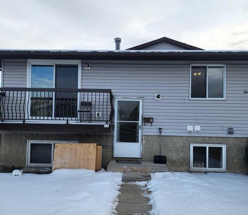 b-1404 43 St Se, Calgary, AB, T2A5E7 | Card Image