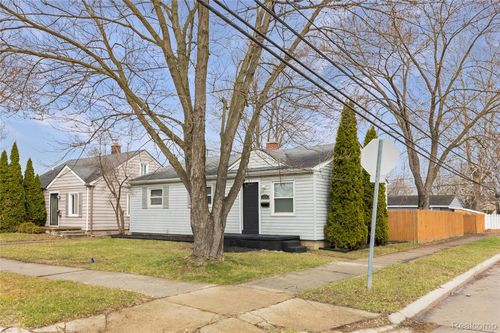 17204 Euclid Ave, Allen Park, MI, 48101-2829 | Card Image
