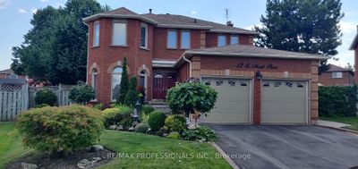 12 St Mark Pl, House other with 4 bedrooms, 4 bathrooms and 8 parking in Brampton ON | Image 2