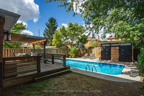 13 Gordon Crt, Barrie, ON, L4N7A4 | Card Image