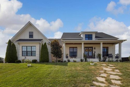 8691 Drakes Blvd, Alvaton, KY, 42122-7804 | Card Image