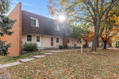 9 - 241 22nd Avenue S, Townhouse with 2 bedrooms, 1 bathrooms and null parking in South Saint Paul MN | Image 2