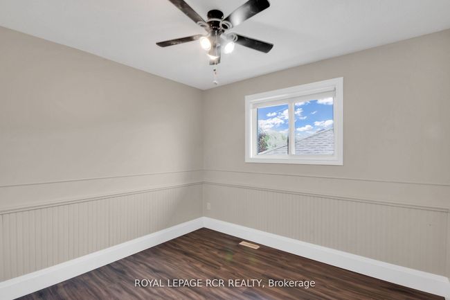 31 Cottonwood Dr, House other with 3 bedrooms, 2 bathrooms and 4 parking in Saint Thomas ON | Image 9
