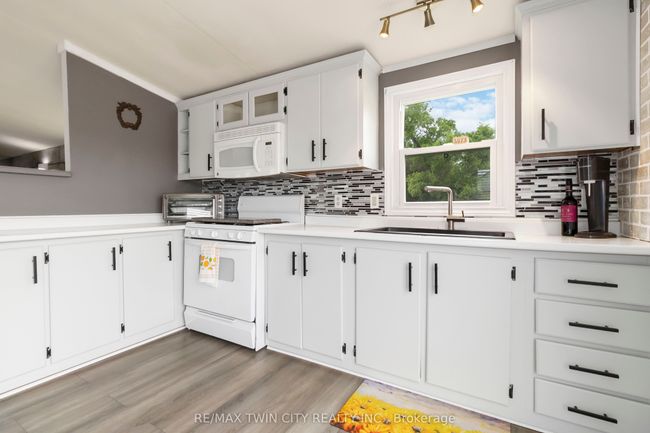 243 - 99 Fourth Concession Rd, Condo with 2 bedrooms, 1 bathrooms and 2 parking in Brant ON | Image 15
