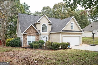 308 Royal Crescent Way, House other with 4 bedrooms, 2 bathrooms and null parking in Stockbridge GA | Image 3