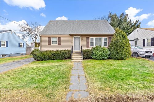 44 Charles St, East Providence, RI, 02914-2402 | Card Image