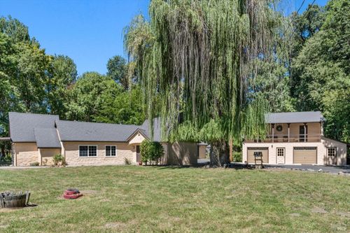 24800 Mendocino Pass Rd, Covelo, CA, 95428 | Card Image