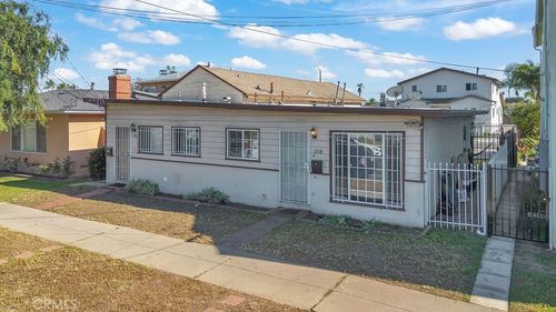 1306 W 83rd St, Los Angeles, CA, 90044-2204 | Card Image