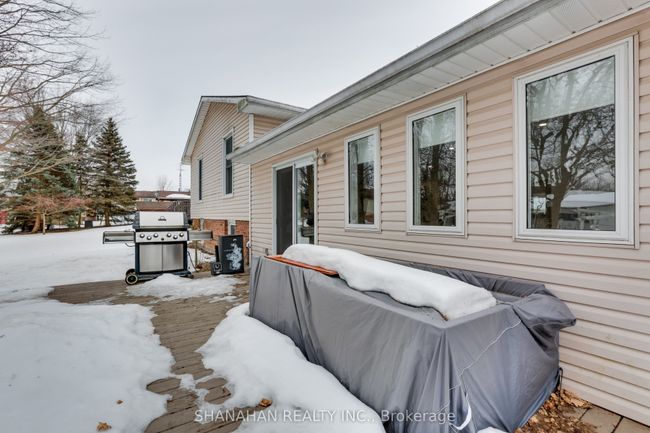 73 Sunset Ave, House other with 4 bedrooms, 3 bathrooms and 4 parking in Warwick ON | Image 37