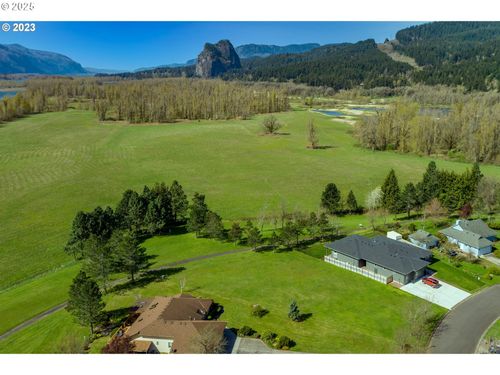 319 Hamilton St, North Bonneville, WA, 98639-4627 | Card Image