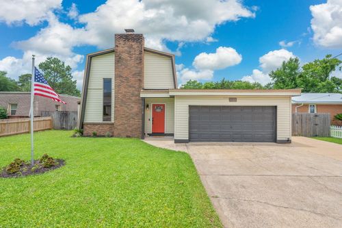 618 Russell Blvd, Fort Walton Beach, FL, 32547-3660 | Card Image