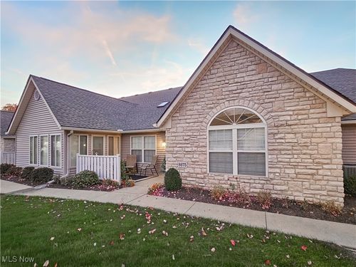 8675 Dublin Ridge Cir Nw, Massillon, OH, 44646-1206 | Card Image