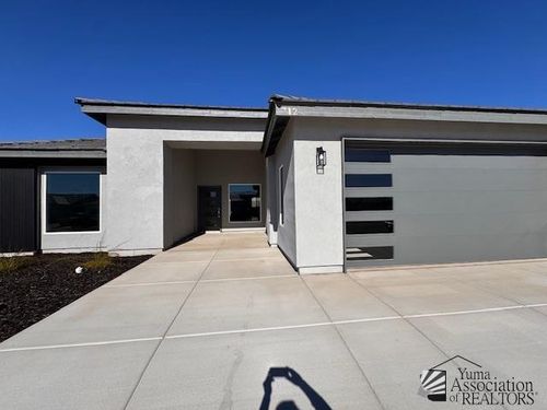 712 E 12th Pl, Somerton, AZ, 85350-2510 | Card Image