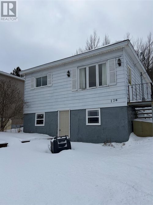 138 Memorial Dr, Clarenville, NL, A5A1N5 | Card Image