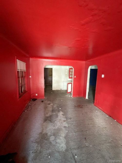 18443 Braile St, Detroit, MI, 48219-2507 | Card Image