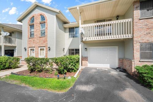 6-3651 E Barbara Court, Oak Creek, WI, 53154 | Card Image