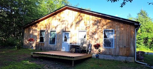 208 Sportsmans Dam Rd, Reynoldsville, PA, 15851-4734 | Card Image