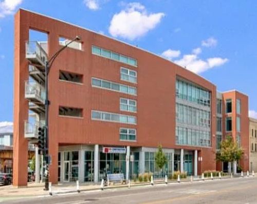 404-2000 N Milwaukee Ave, Chicago, IL, 60647-4002 | Card Image