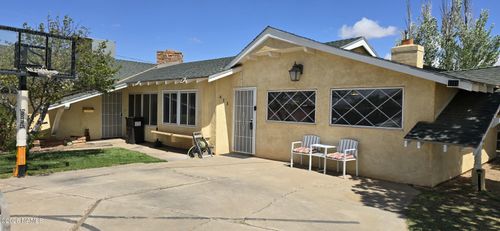 413 N Cottonwood Ave, Winslow, AZ, 86047-4017 | Card Image