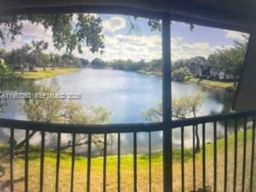 7k-3652 Nw 95th Ter, Sunrise, FL, 33351-6462 | Card Image