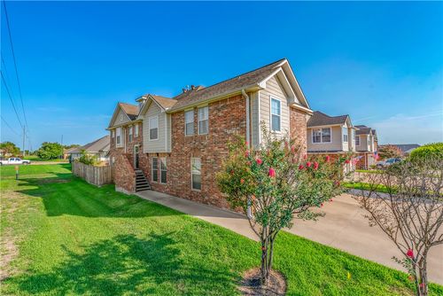 1738 Heath Dr, College Station, TX, 77845-8639 | Card Image