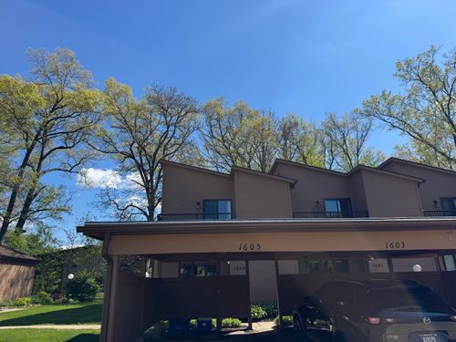 1605 Earthstone Dr, Valparaiso, IN, 46383 | Card Image